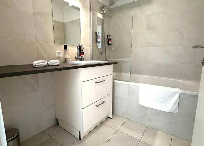 Coho Apartahotel Viena